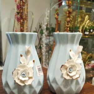 Creative Nordic Ceramic Vase – Diamond Fold Design Flower Vase for Home Decor